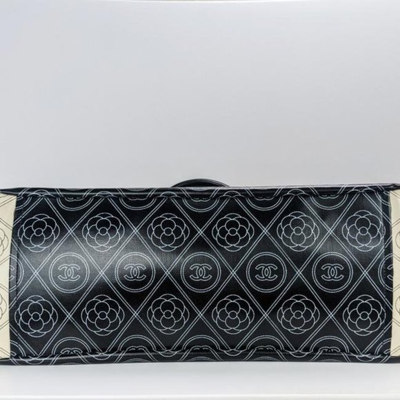 SOLD Chanel Camellia Large Black Deauville Tote - Picture 3 of 7